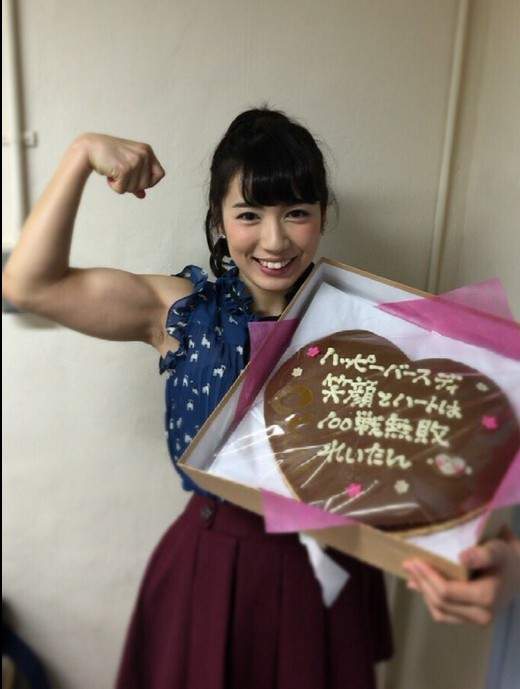 26歲甜美女「渾身都是肌肉」比男生還猛 穿女僕裝秀二頭肌「原來她私下有3種身分」-華夏娛樂360